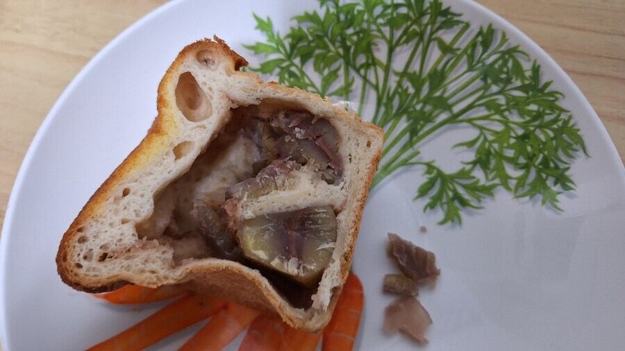 선물받은 알밤식빵^^_4.jpg