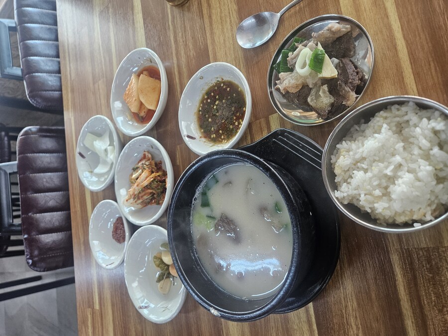 [음성] 오랜만에 뜨끈 한 국밥 먹었습니다_6.jpg