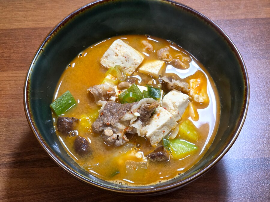 대충 끓여먹는 우삼겹 청국장_1.png