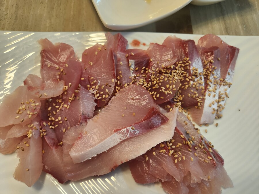 오늘 방어 한상 잘랐습니다._7.jpg