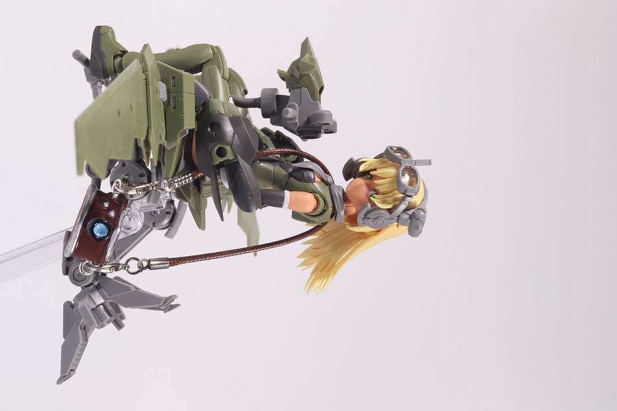 테무산 걸프라 소품을 사용해봤습니다._2.jpg