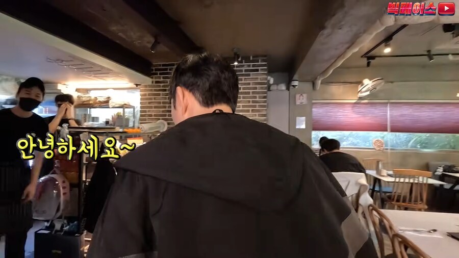 유튜브) 개쩌는 한국 영웅 근황_10.png