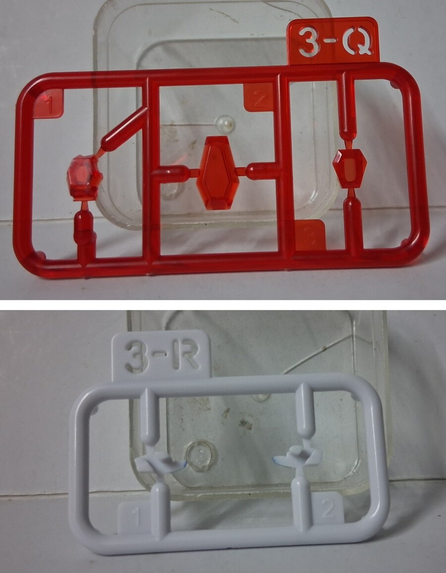 [반다이] SMP 레온 카이저 패키지 구성 및 그레이트 골드란 등 조립 사진_31.jpg