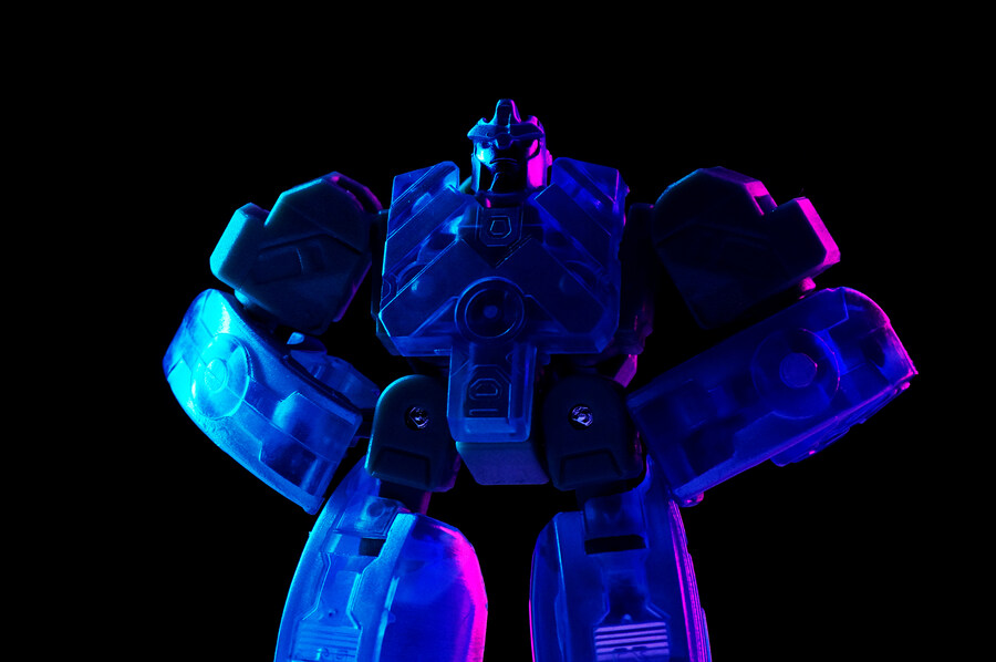 트랜스포머 에오프 마이크로너스 프라임_23.jpg