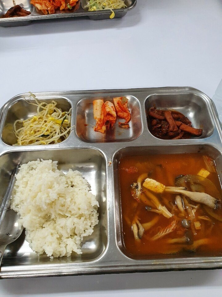 말년병장 뛰어오게 만드는 식단_4.jpg