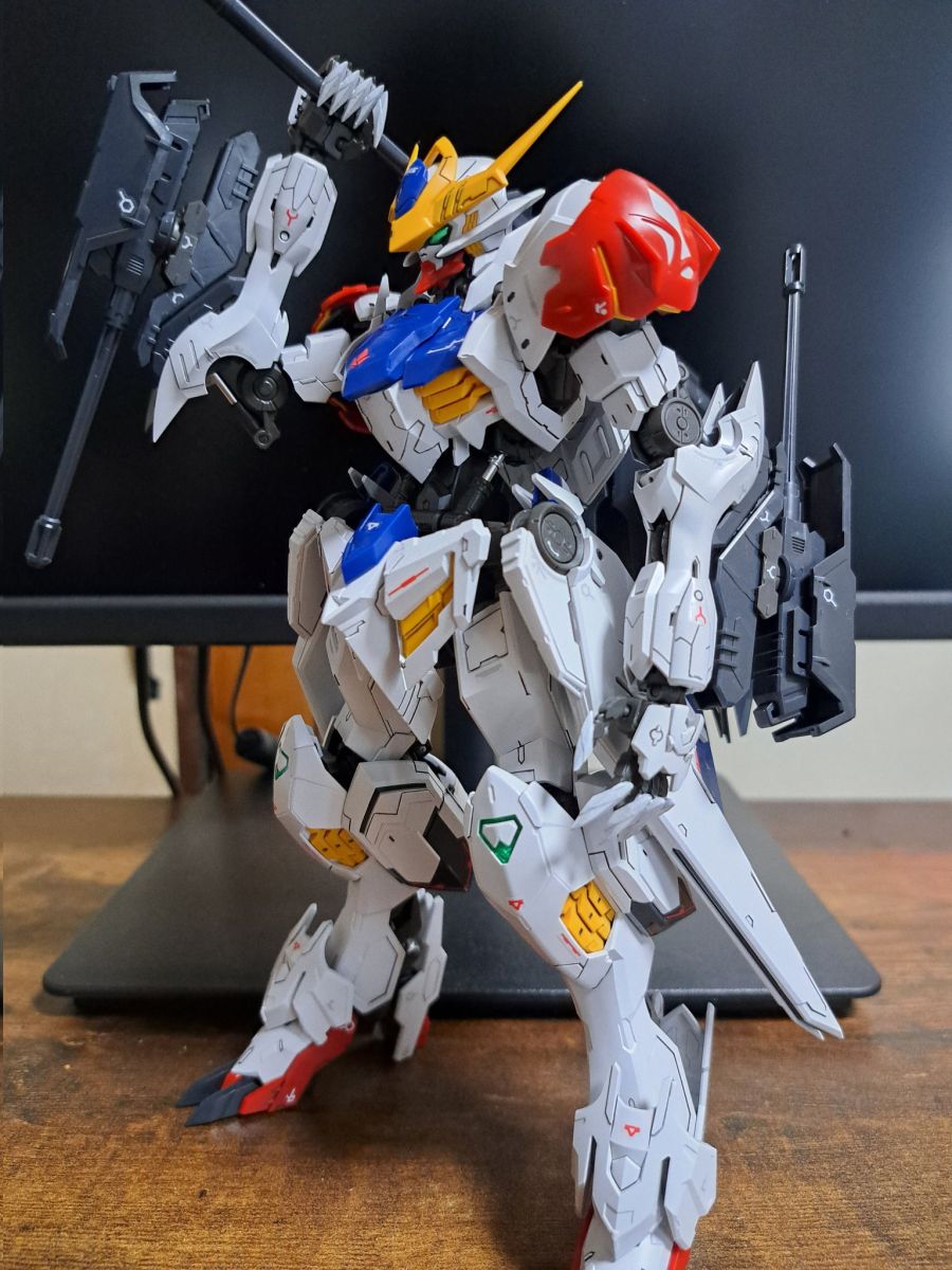 MG 발바토스 루프스 먹선 + 데칼 / HG 발큐리아 버스터 소드 조합 사진_6.jpg