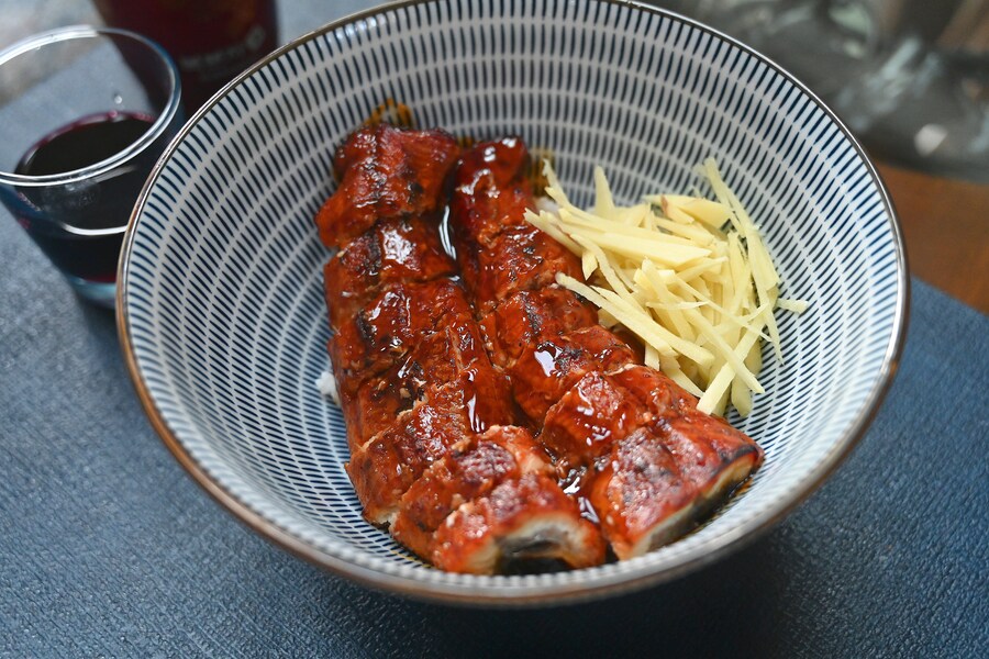 퇴근후 대충 차려묵는 장어덮밥;ㅎ_3.jpg