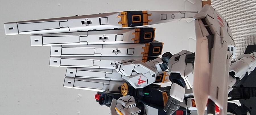 건프라) rg뉴건담 먹선 데칼 마감완성. 근데 좀 봐줭._3.jpg