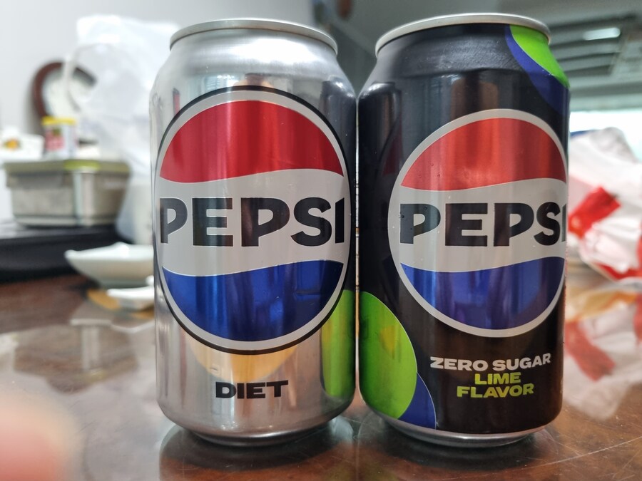 KFC치킨+ 콜라비교_8.jpg