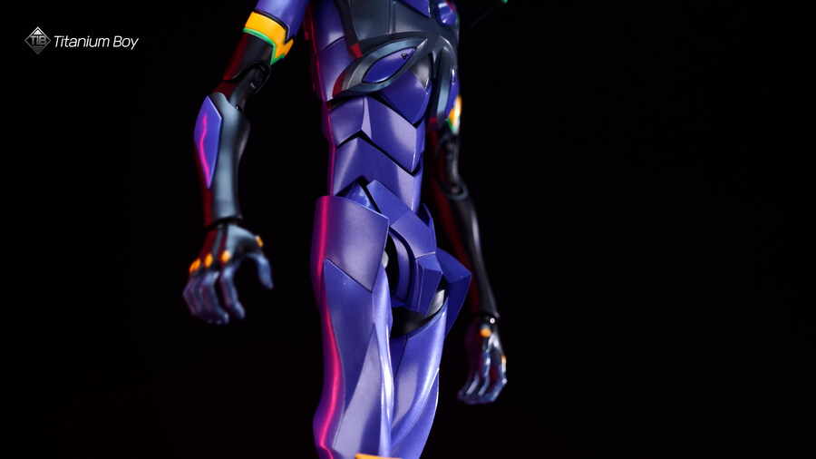 쓰리제로 에반게리온 제13호기_10.jpg