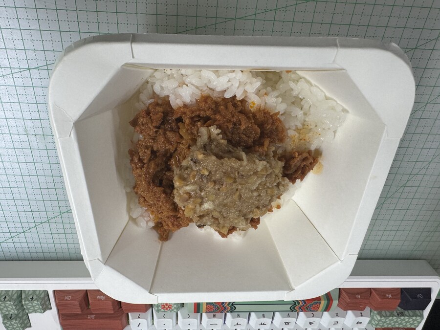 CU 김천 호두마요 제육덮밥 후기_2.jpg