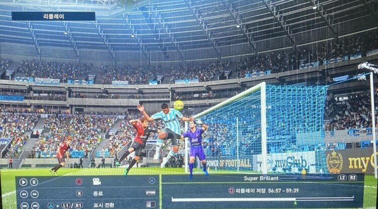 PS4) 위닝2019 방금 넣은 살짝돌려놓는 헤딩골_2.jpg