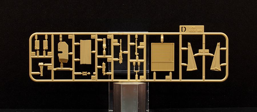 [아카데미 과학] 1/35 대한민국 육군 K808 차륜형 장갑차 샘플 런너 사진_29.png