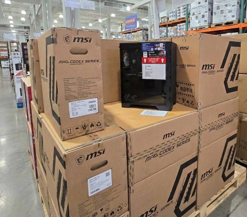 컴퓨터 팔기 시작한 한국 코스트코 근황_1.jpg