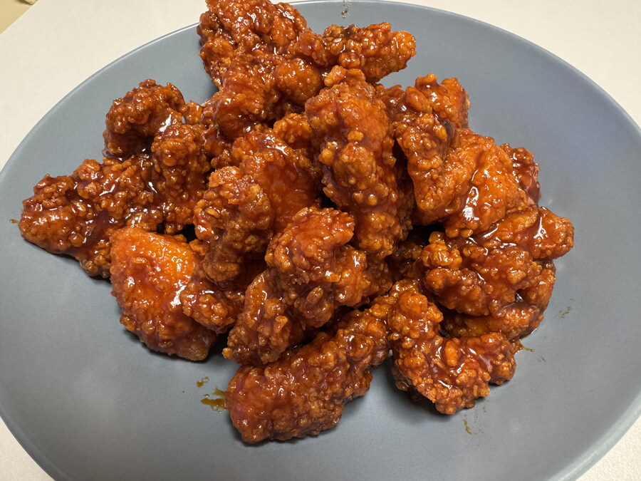 노브랜드 매콤달콤 닭강정~~~_2.jpg