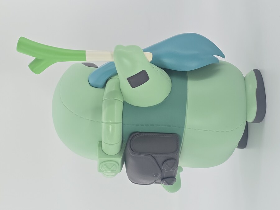 [반프] 건담 45주년 기념 자쿠구루미 미쿠_7.jpg