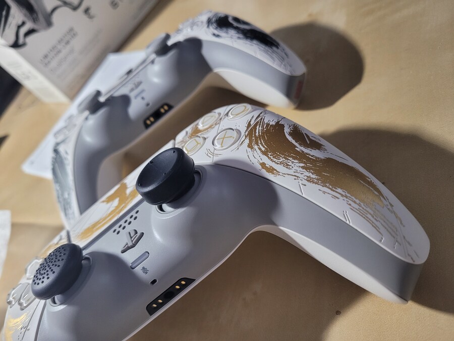 고스트 오브 요테이 컨트롤러 -골드 vs 블랙- (올컬렉션)_8.jpg