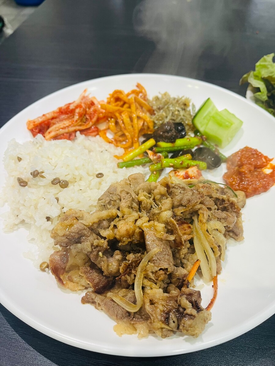 우삼겹에 상추쌈_2.jpg