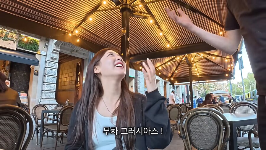 시청자들이 전혀 공감하지 못하는 여행 유튜버.jpg_25.png