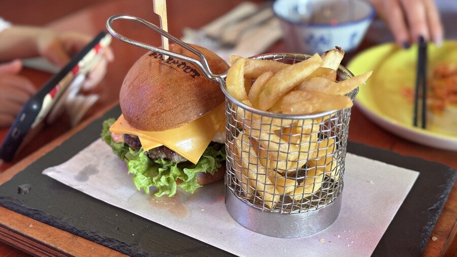 밖에서 밥 먹습니다 - 코타키나발루, Souled Out_7.jpg