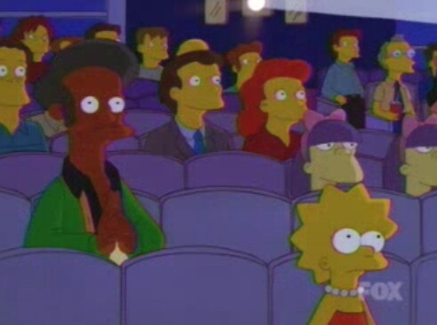 영화관에서 폭동이 일어나는 근본적인 이유_8.png