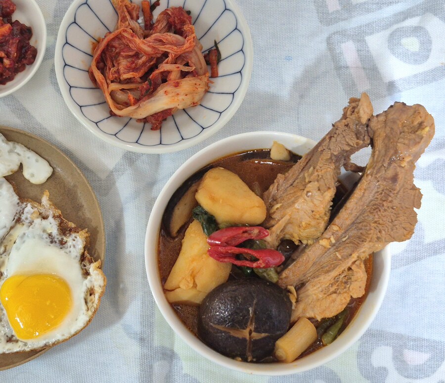 통뼈 물갈비 & 오리알 후라이_6.jpg