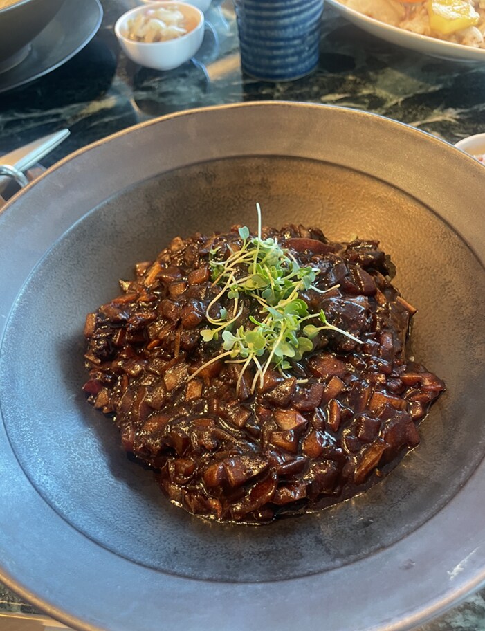 32,000원에 판매되는 자장면_2.png