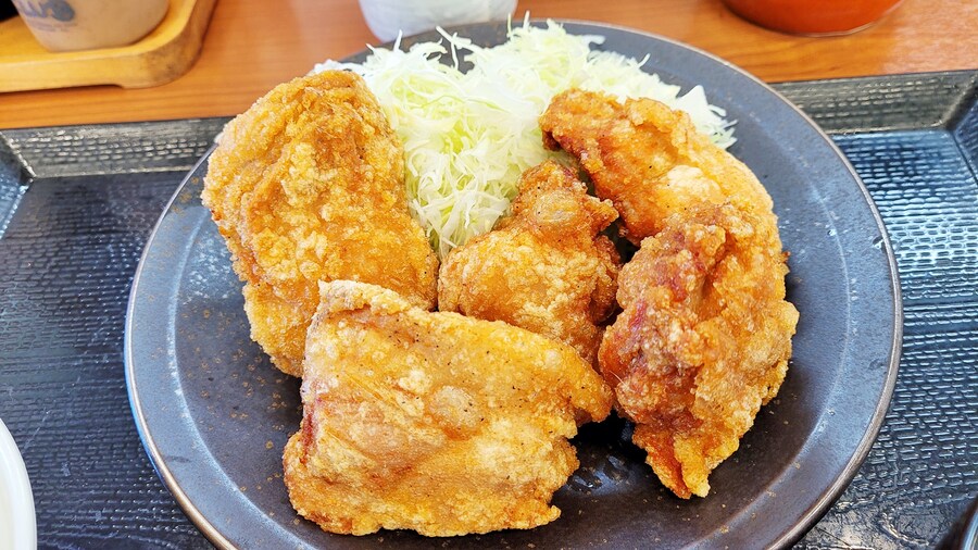 한국치킨집 싸다구 때리는 카라아게집 '카라야마'_2.jpg