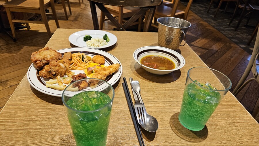 [일본]KFC를 무한으로 즐겨요 오사카 KFC 뷔페_25.jpg