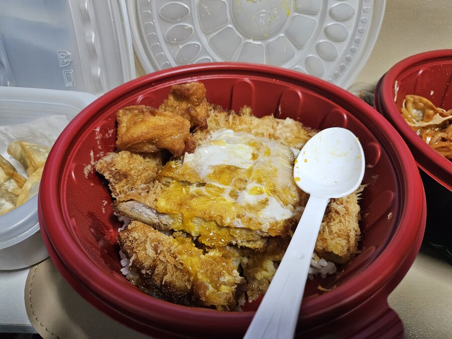 축구 진거 보다_1.jpg