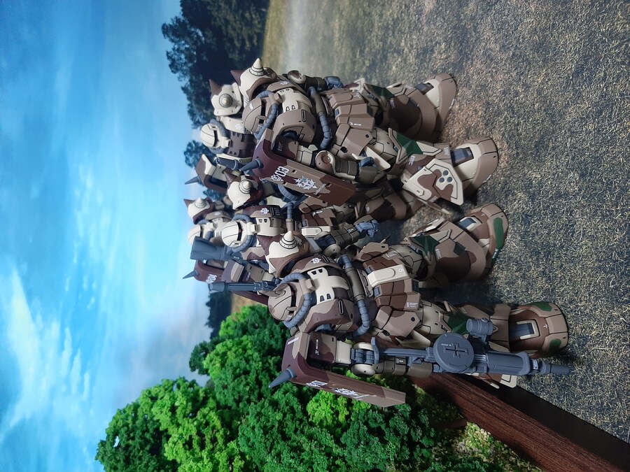 [아크릴 컬러 붓칠] 서던크로스 얼룩 자쿠 5체 모두 완료, 집합!_11.jpg