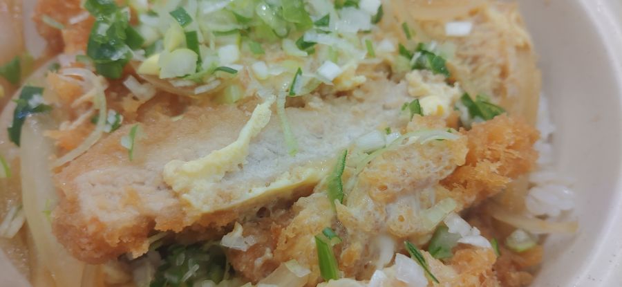 생각보다 맛있었던 가츠동_6.jpg