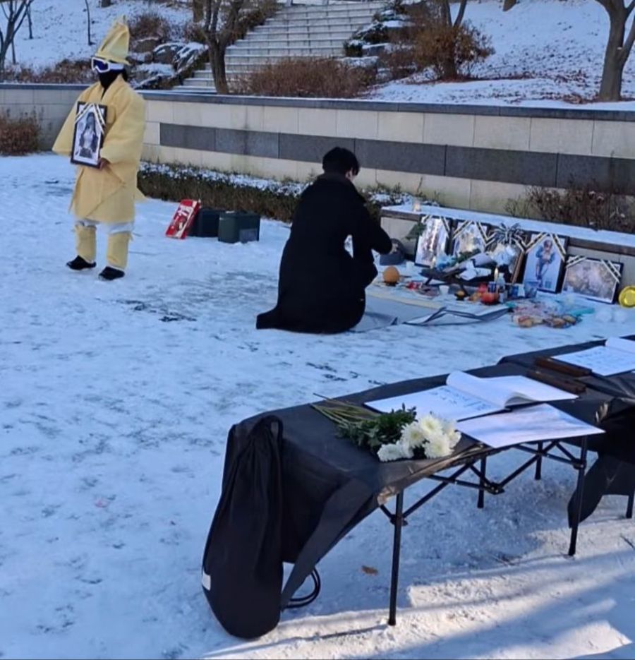 카제나)분향소가 레전드인 이유_2.jpg