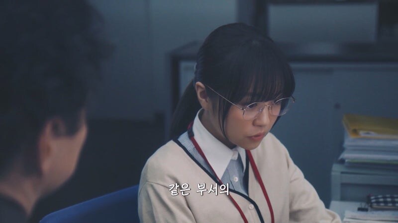 야근 중인 여직원이랑 단둘이 0000하는 부장님_15.jpg