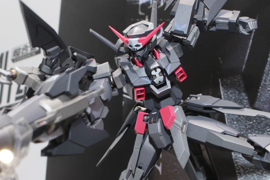 [반다이] 메탈 로봇혼 건담 AGE-2 다크 하운드 다각도 전시 사진_3.jpg