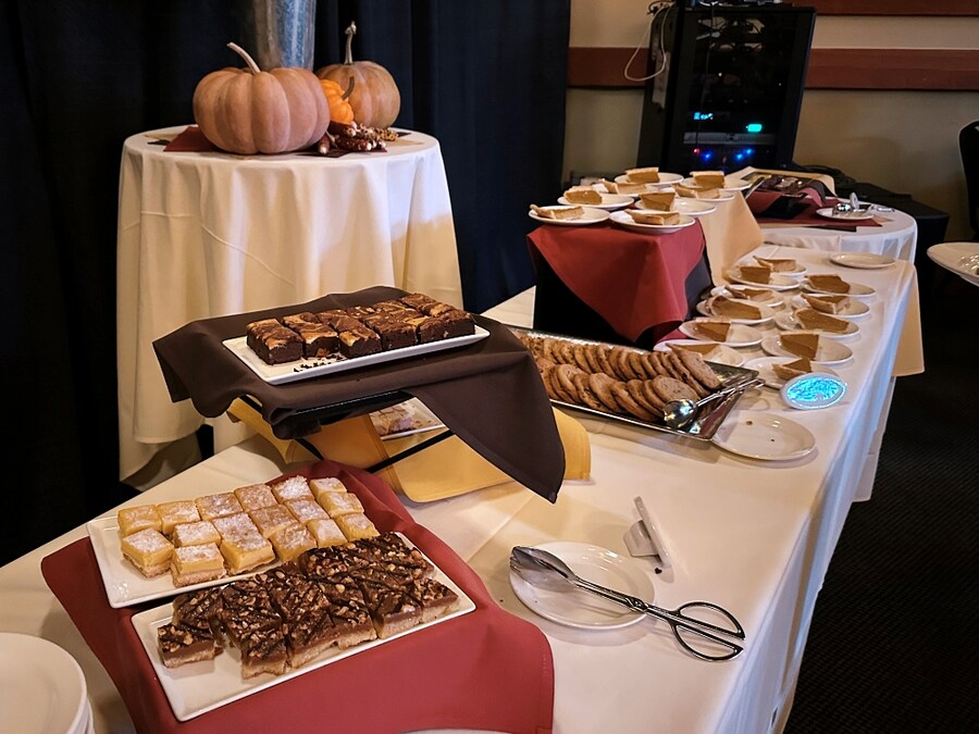 2025년 올해의 추수감사절 식사_6.jpg