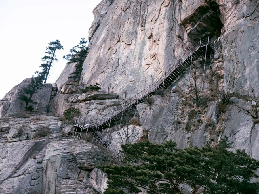 설악산 금강굴..._1.webp