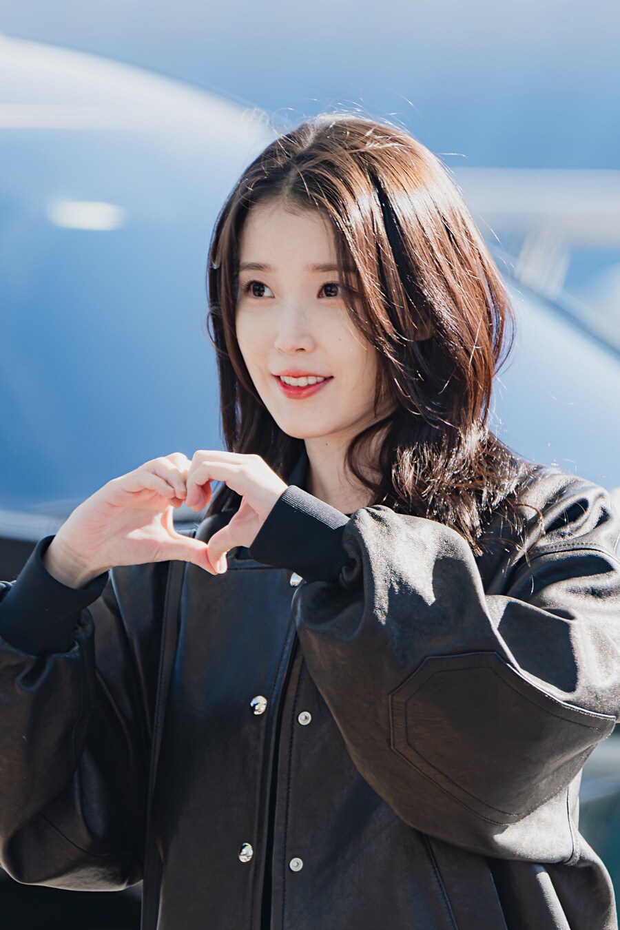 2025.12.05 AAA 2025 참석 인천공항출국(셀카봉)_9.jpg