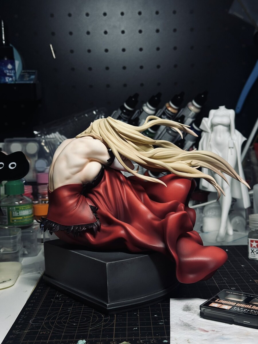 등근육이 예쁜 피규어_1.jpg