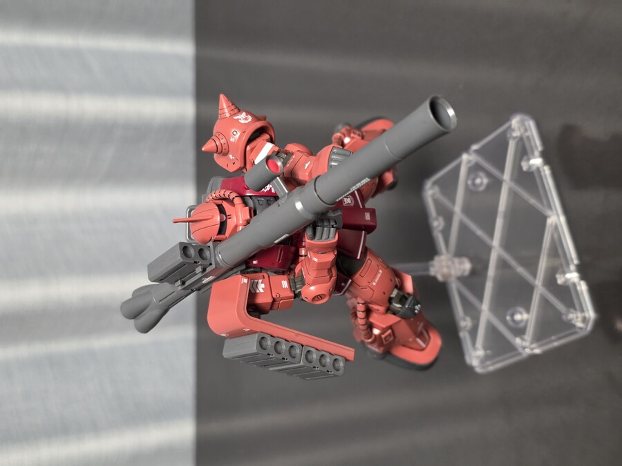 [HG] 샤아 전용 고기동형 자쿠2_16.jpg