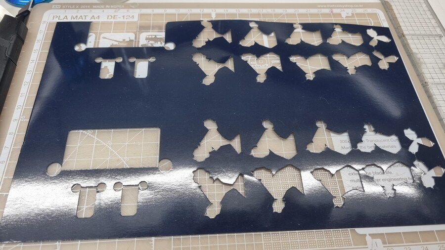 [종이모형]소드켈러미티 완성_14.jpg