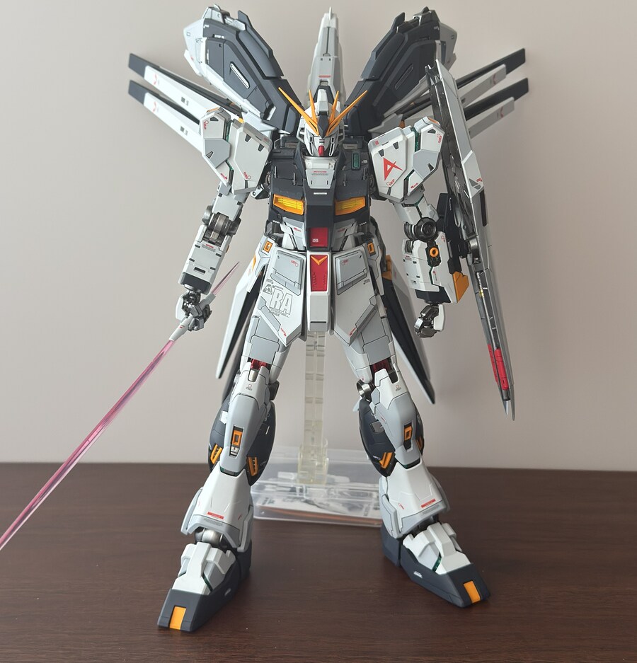 [MG] RX-93 υ Gundam Ver.Ka_7.jpg