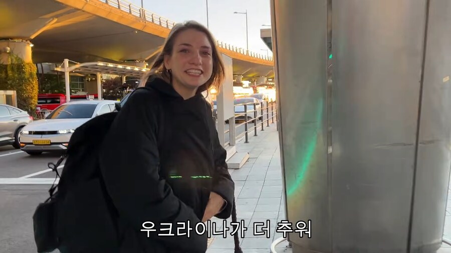 유튜브) 우크라이나에 있는 아내의 쌍둥이언니를 데려와준 남편_57.png