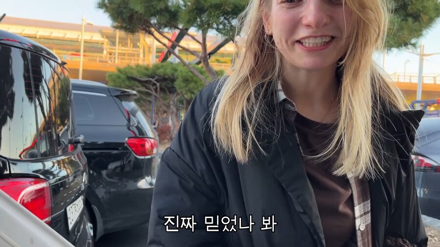 유튜브) 우크라이나에 있는 아내의 쌍둥이언니를 데려와준 남편_60.png