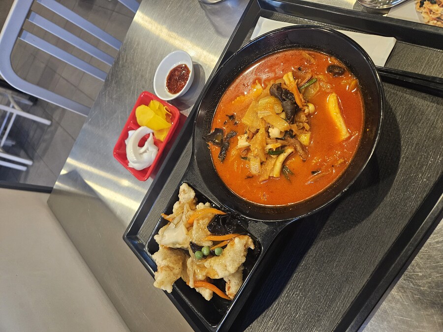 홍콩반점 탕찜밥_1.jpg