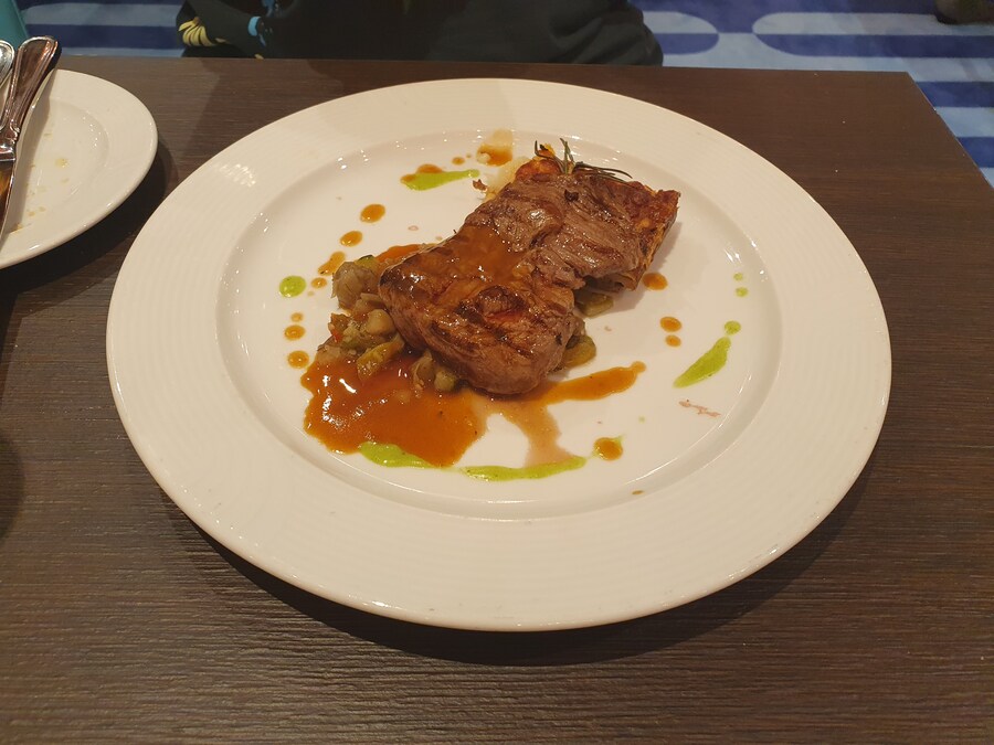 크루즈 여행 3박 동안 먹은 것들(스압)_24.jpg