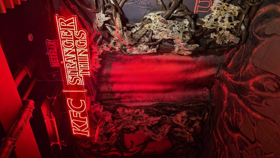 신촌 kfc 기묘한이야기 팝업 후기_3.jpg