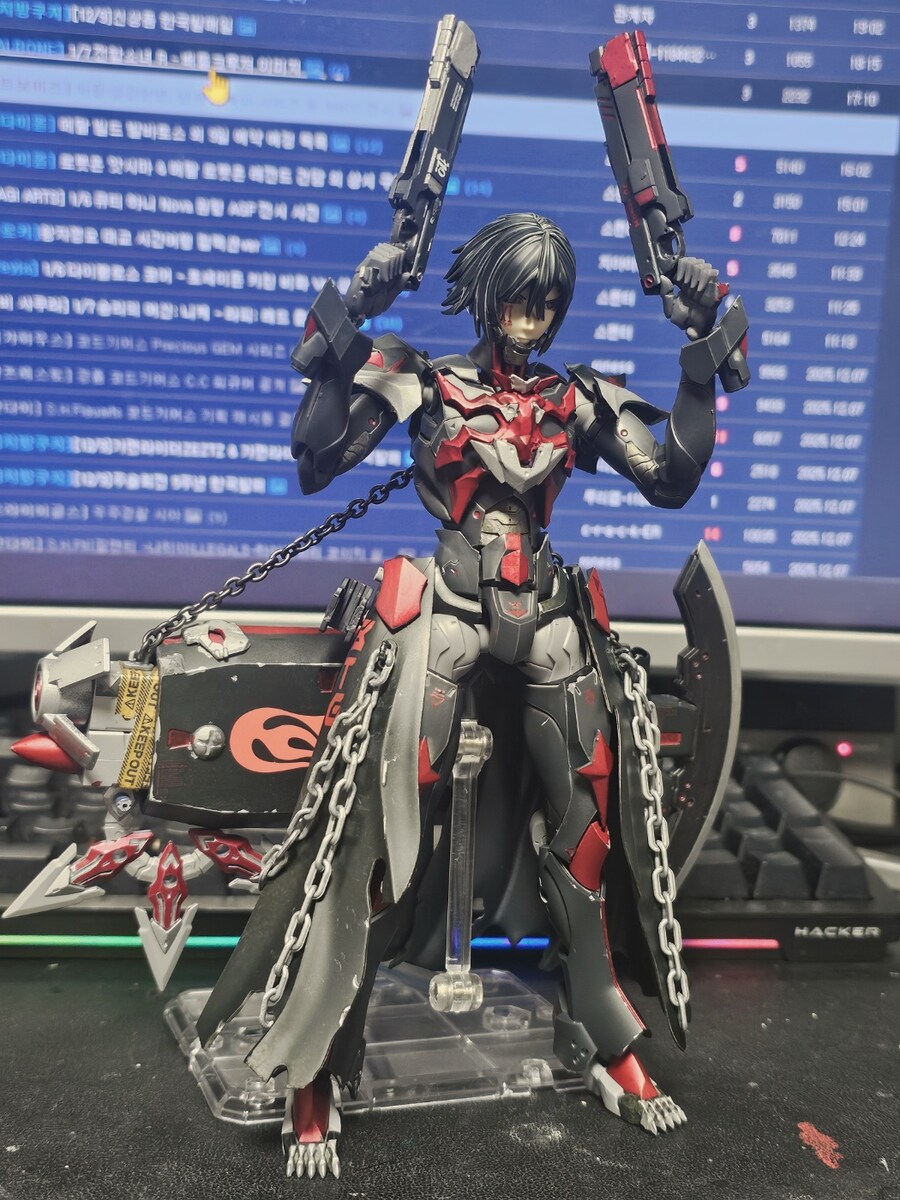 드디어 이 정크무기를 들려줄 친구를 만들었습니다._5.jpg