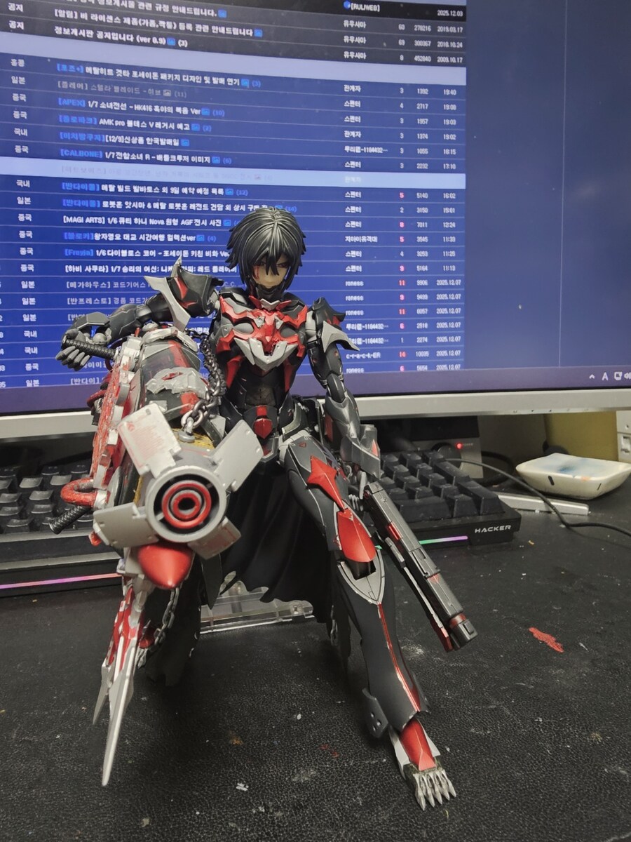 드디어 이 정크무기를 들려줄 친구를 만들었습니다._10.jpg