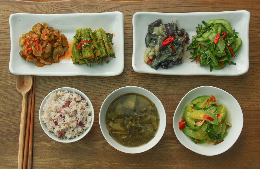 ???:아들~ 엄마가 건강 생각해서 아침밥 해놨어~_3.jpg